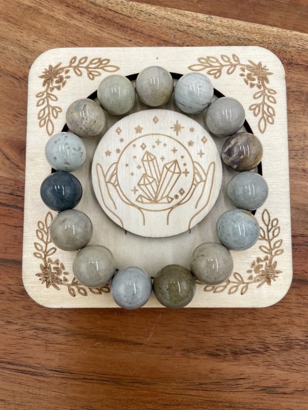 Alashan Agate Bracelet: Grounding Energy with a Touch of Tranquility